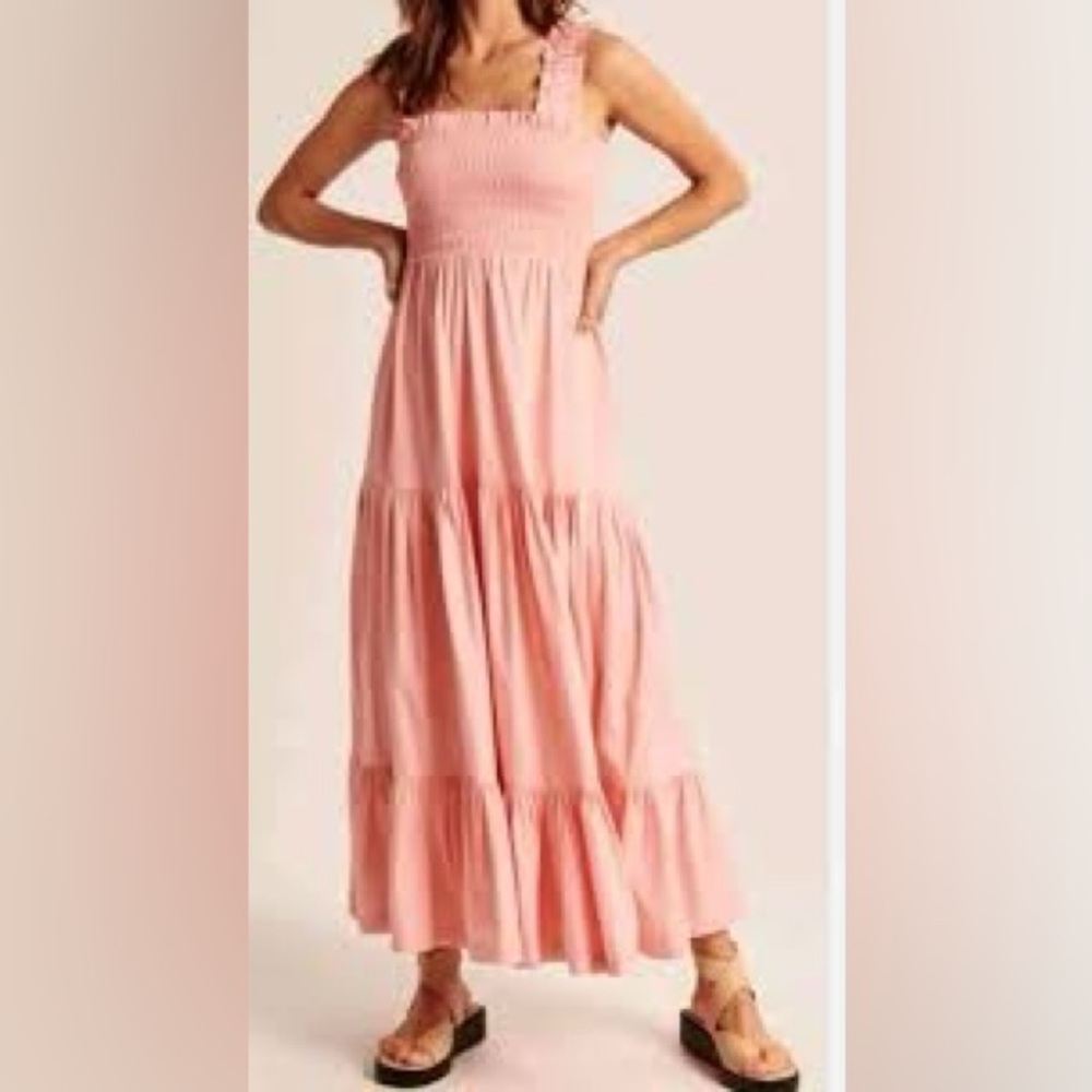 Abercrombie & Fitch Light Pink Maxi Dress